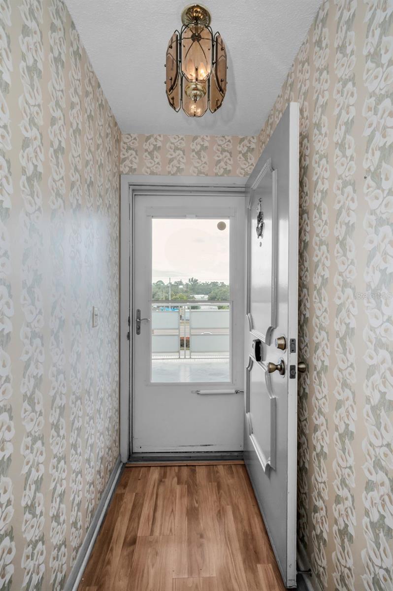 Image 10 of 84 For 5501 80th Street N 405