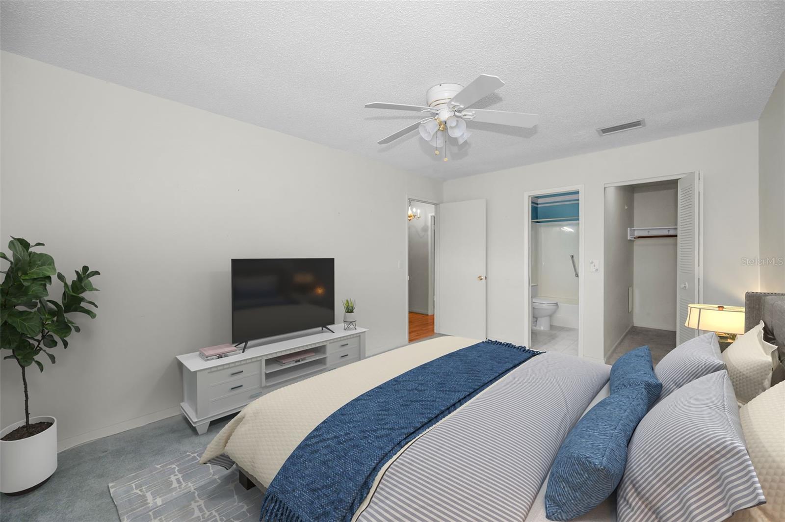 Image 31 of 84 For 5501 80th Street N 405