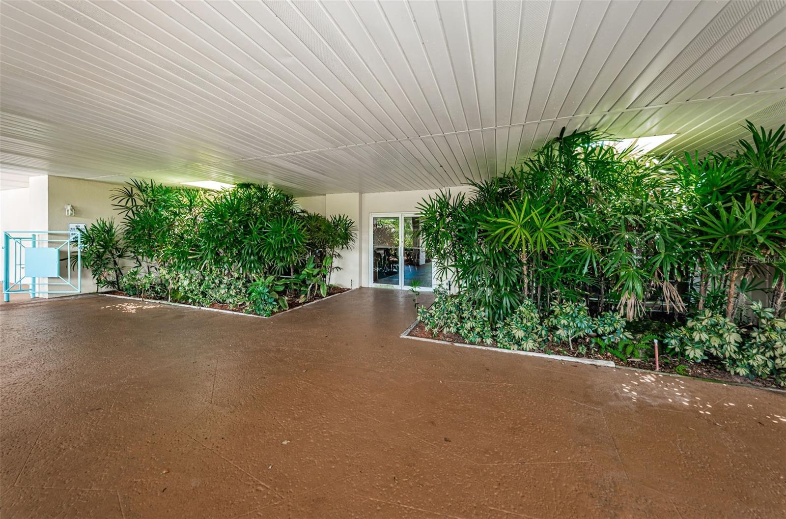 Image 48 of 84 For 5501 80th Street N 405