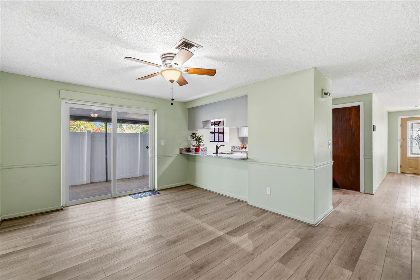 Image 36 of 48 For 10187 122nd Avenue