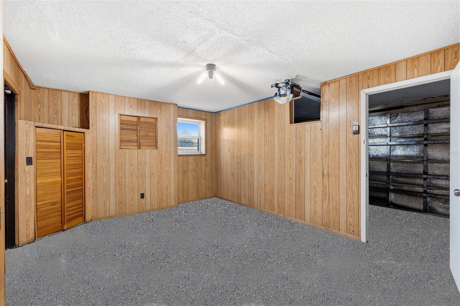 Image 38 of 48 For 10187 122nd Avenue