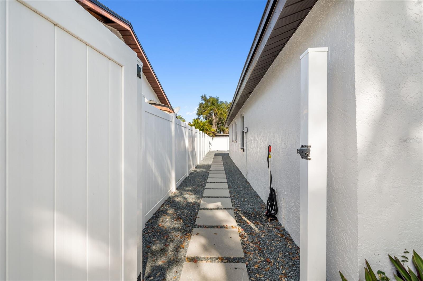 Image 46 of 48 For 10187 122nd Avenue