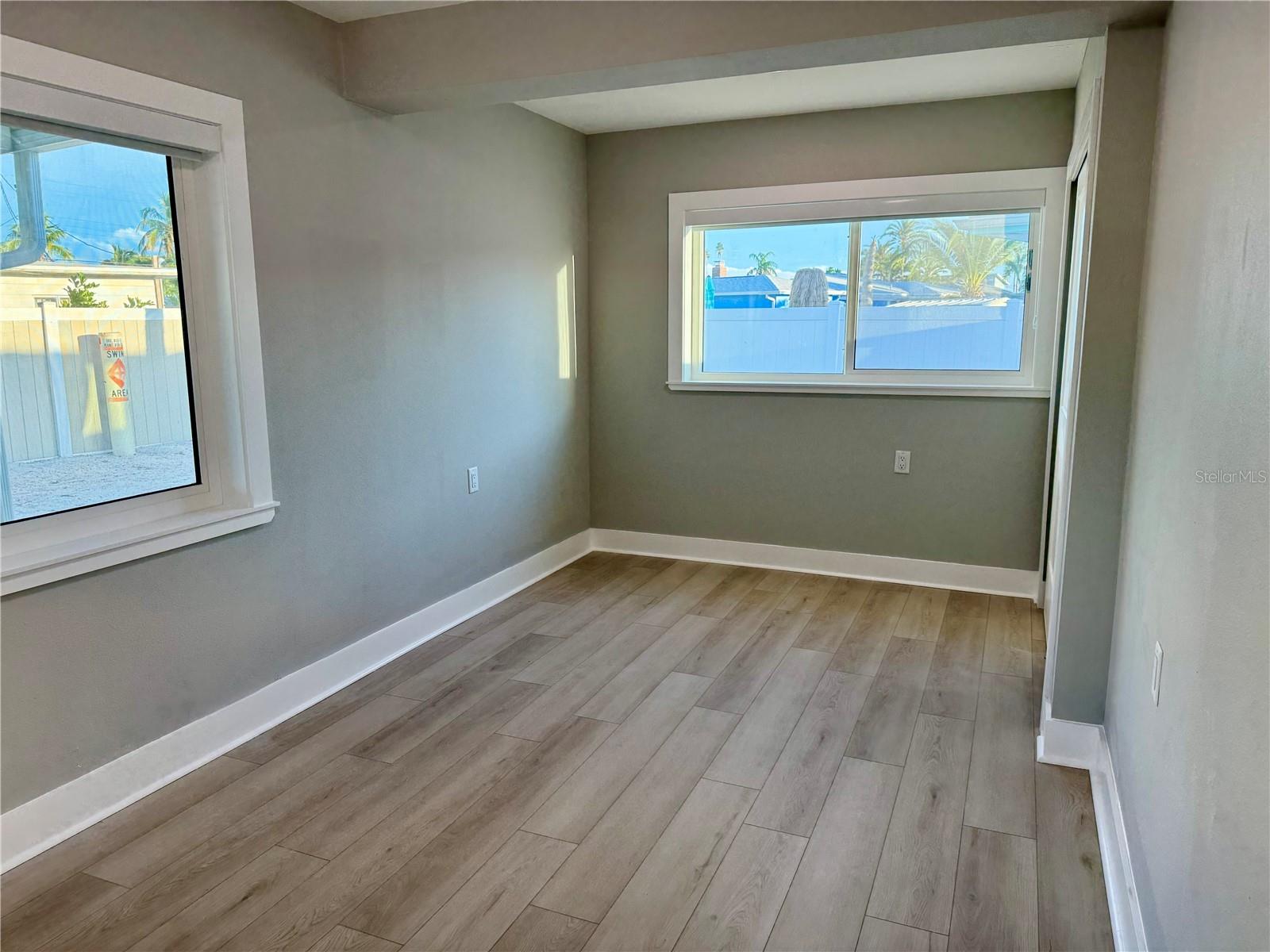 Image 7 of 17 For 745 Sunset Cove