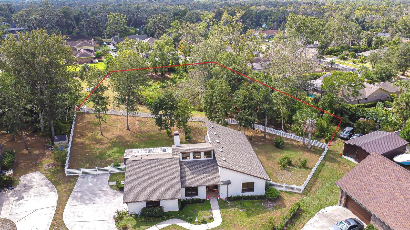 Listing photo id 0 for 4705 Fernstone Court