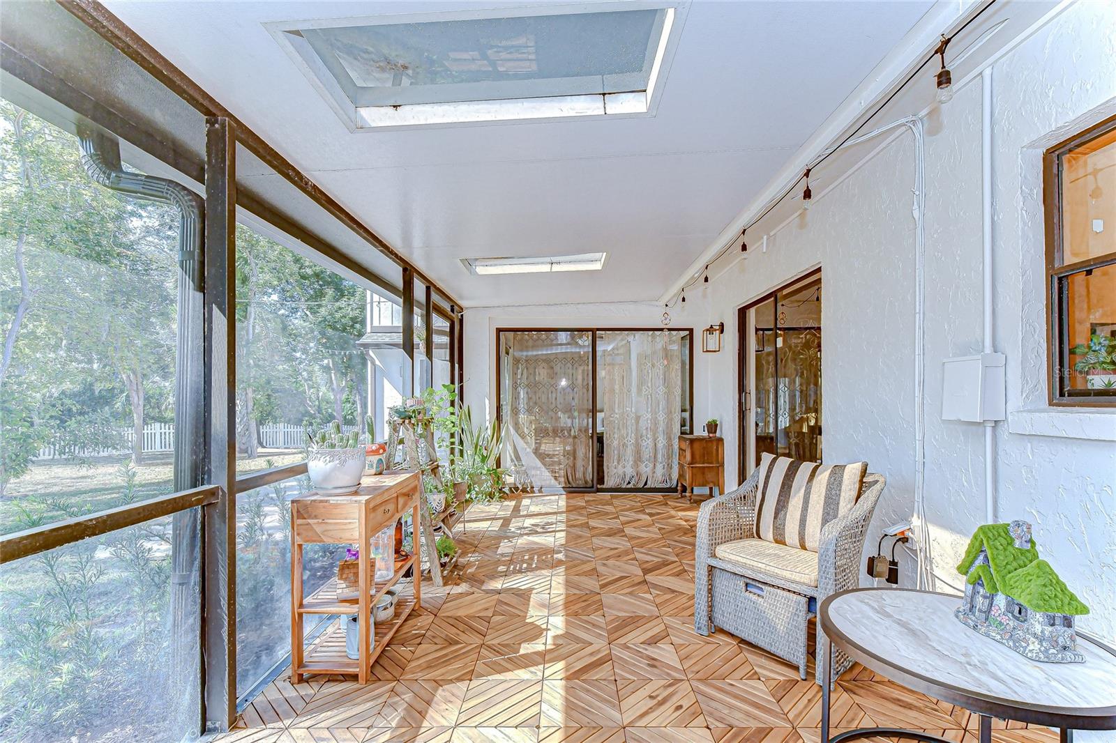 Listing photo id 23 for 4705 Fernstone Court