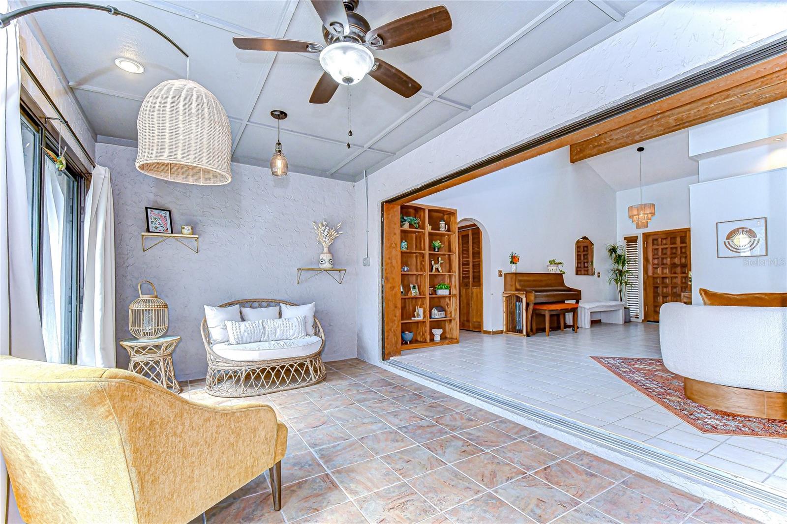 Listing photo id 7 for 4705 Fernstone Court