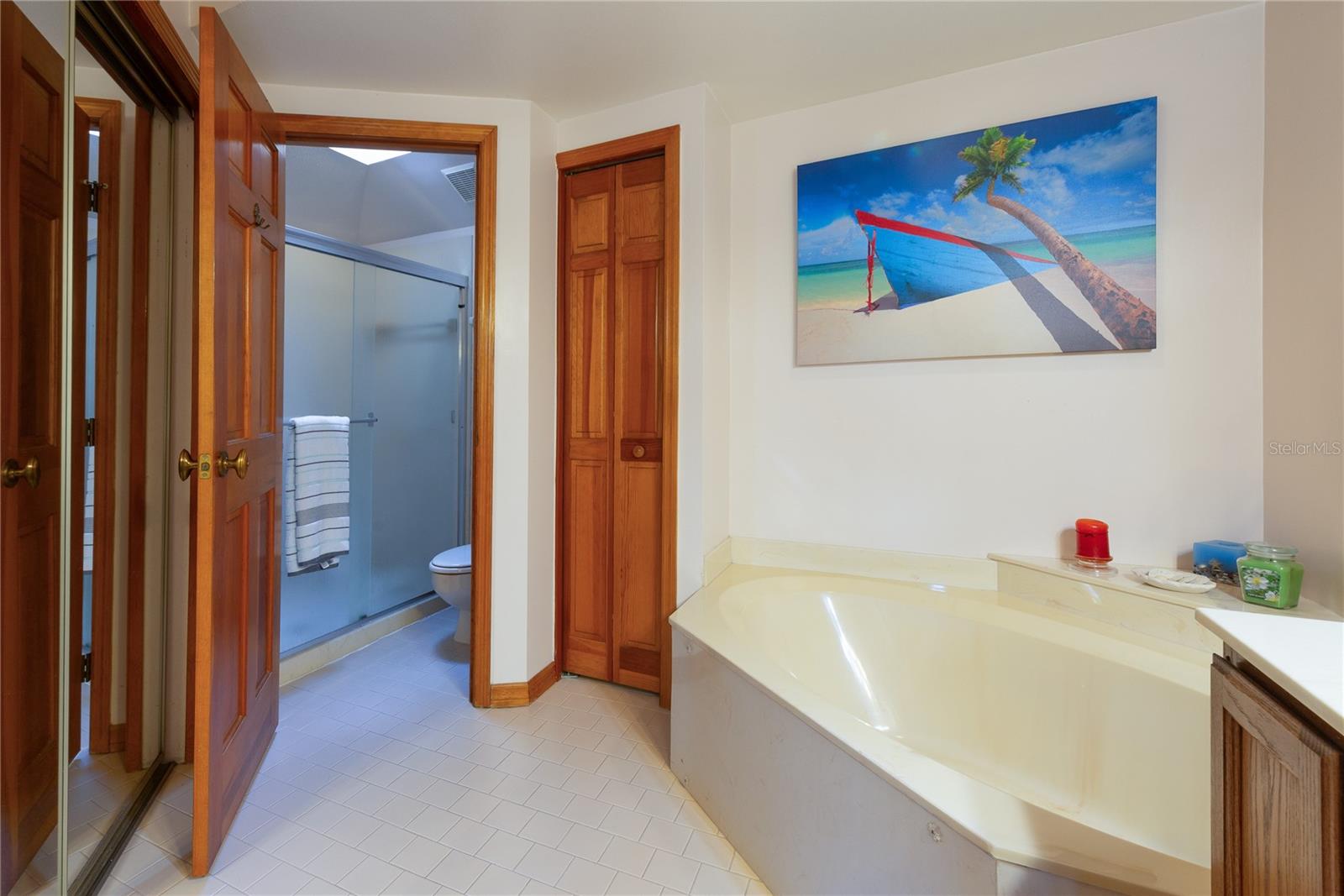 Image 23 of 43 For 1471 Mahogany Lane 1706