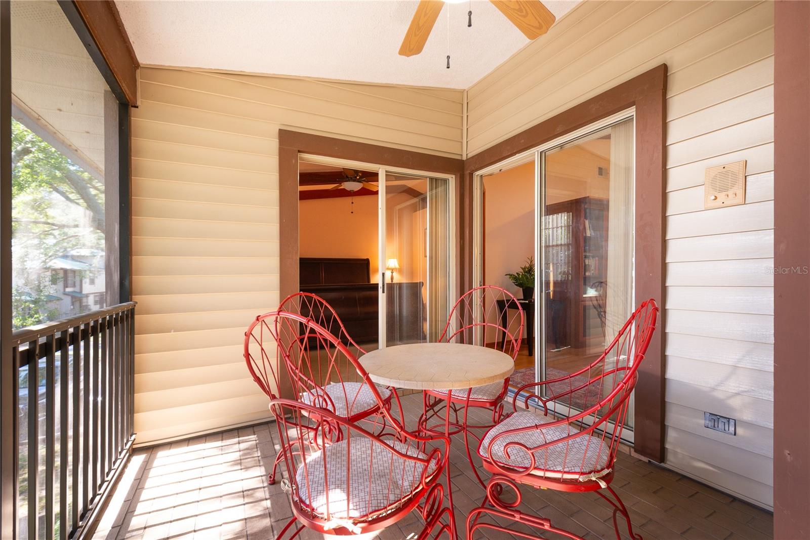 Image 26 of 43 For 1471 Mahogany Lane 1706