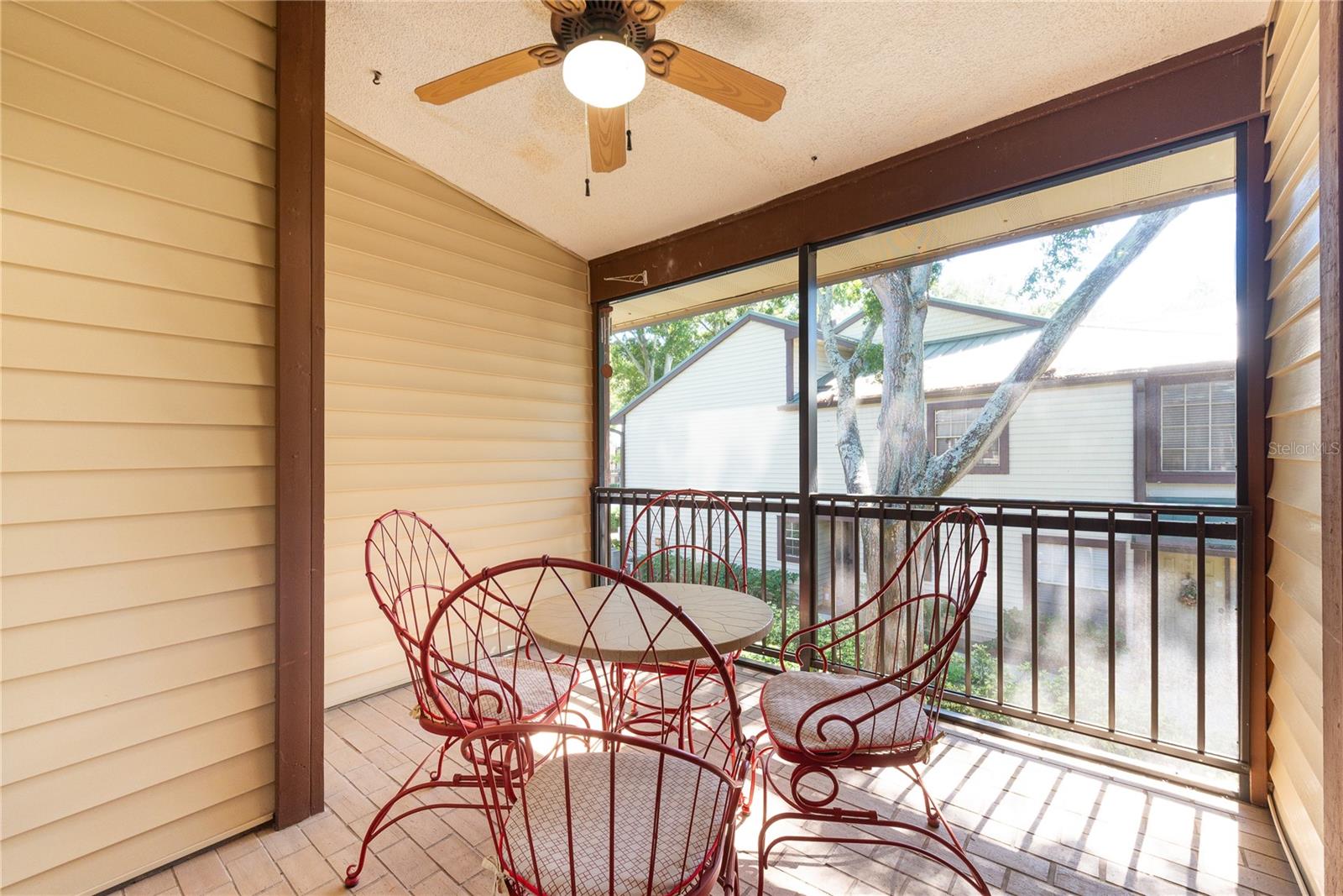 Image 27 of 43 For 1471 Mahogany Lane 1706