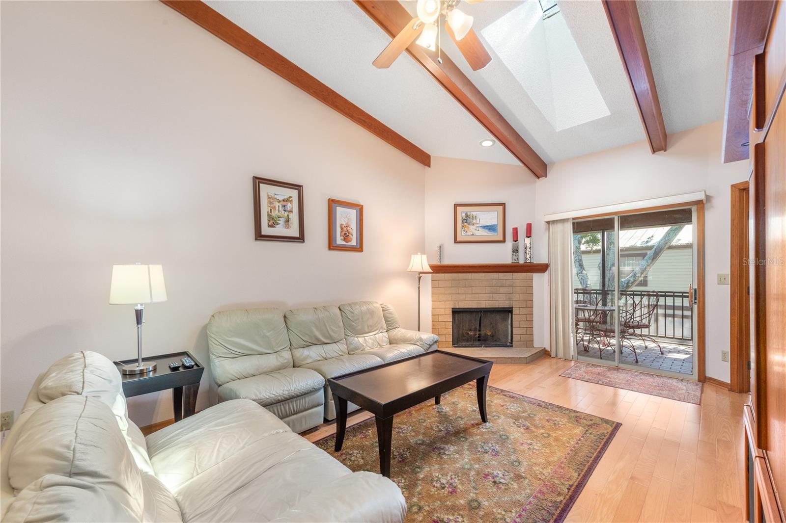 Image 7 of 43 For 1471 Mahogany Lane 1706