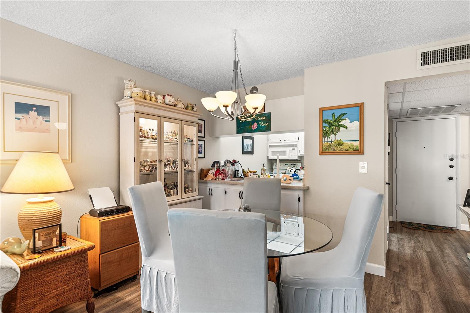 Image 13 of 37 For 14130 Rosemary Lane 1202