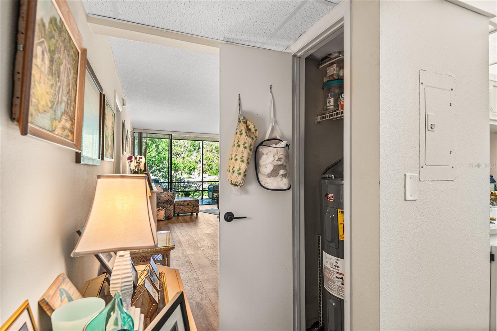 Image 14 of 37 For 14130 Rosemary Lane 1202