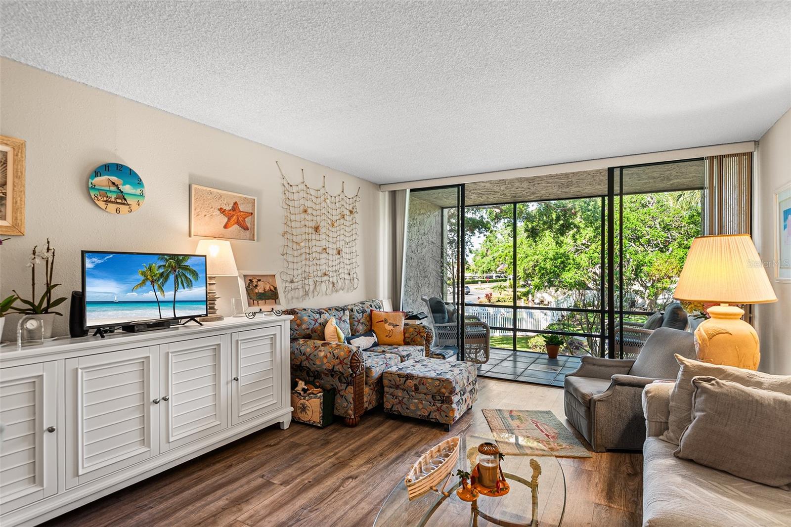 Image 15 of 37 For 14130 Rosemary Lane 1202