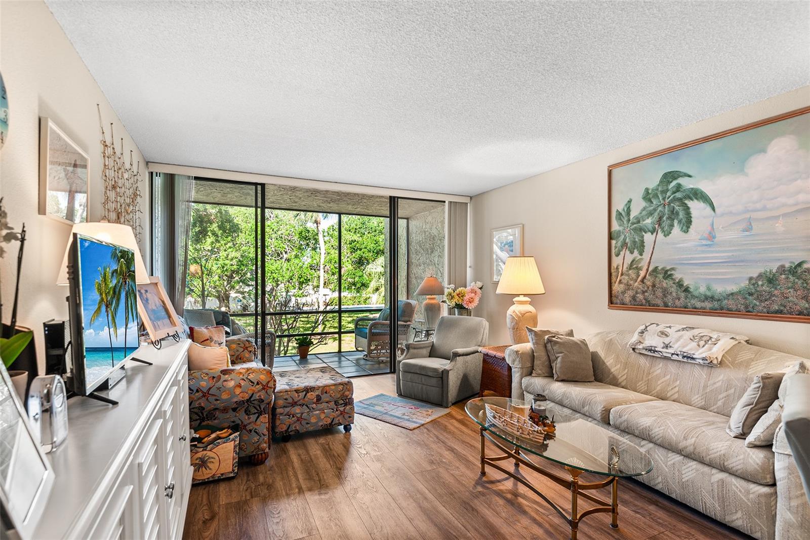 Image 16 of 37 For 14130 Rosemary Lane 1202