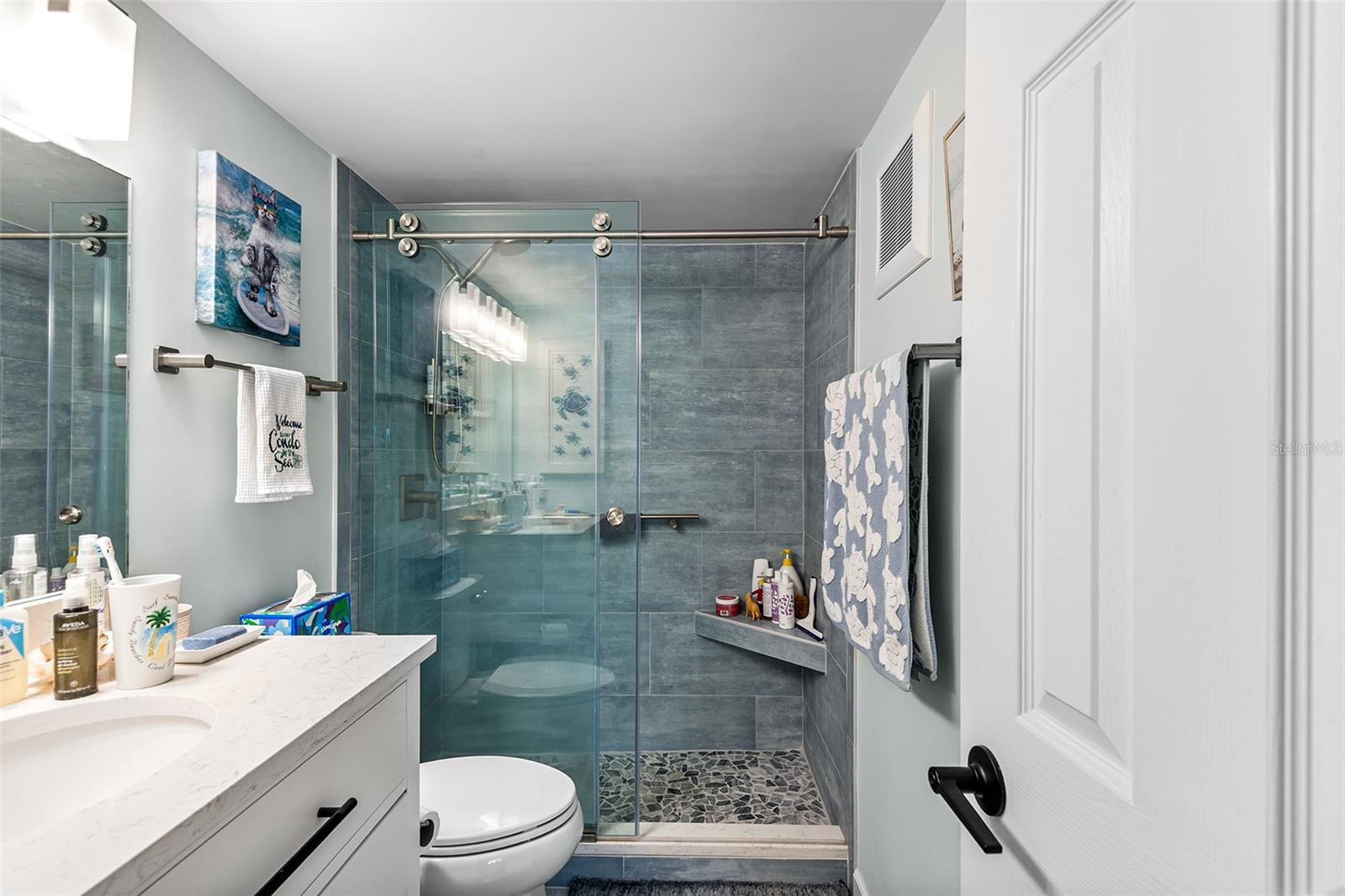 Image 21 of 37 For 14130 Rosemary Lane 1202