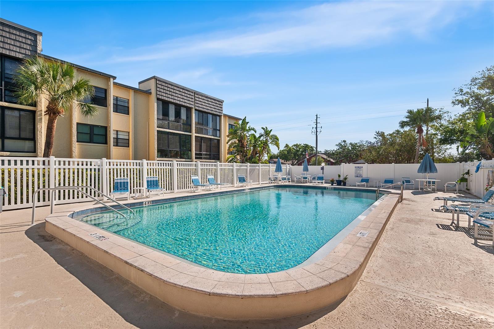 Image 32 of 37 For 14130 Rosemary Lane 1202