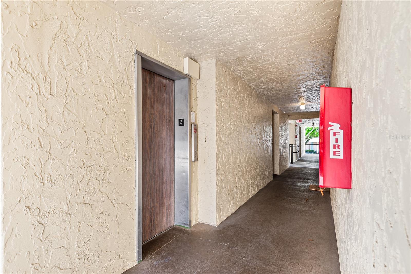 Image 7 of 37 For 14130 Rosemary Lane 1202