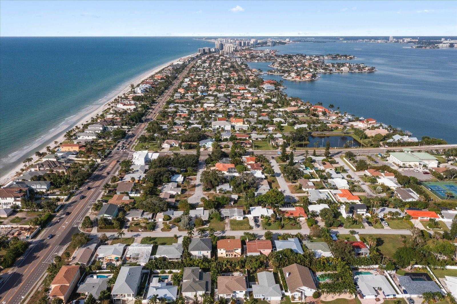 Image 24 of 27 For 941 Palm Drive