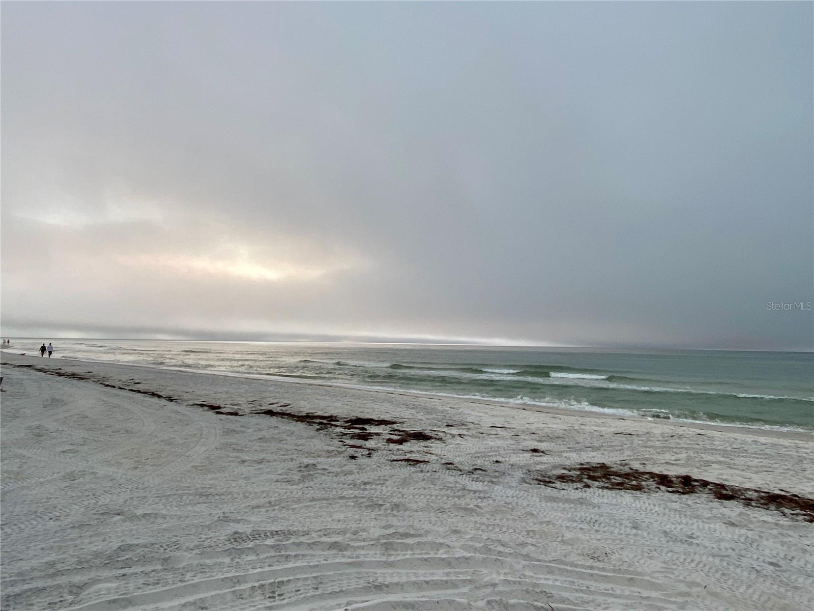 Image 27 of 27 For 941 Palm Drive