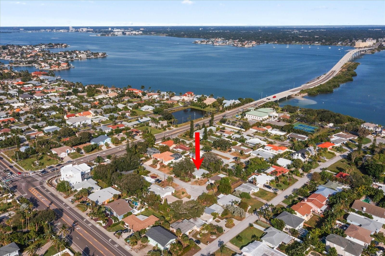 Image 5 of 27 For 941 Palm Drive