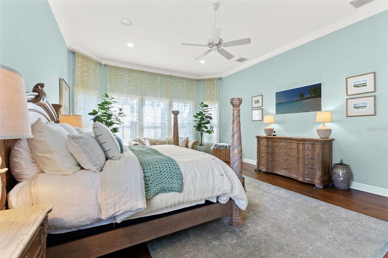 Image 32 of 84 For 19500 Sterling Bluff Way