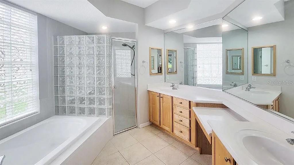 Image 21 of 32 For 6055 Wingspan Way