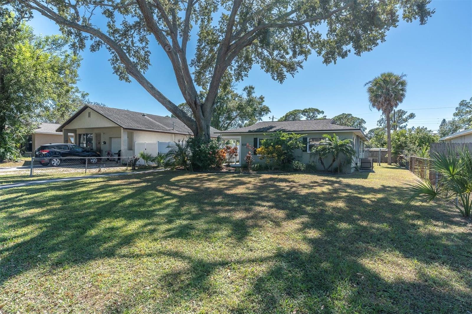 Image 30 of 30 For 618 Glenoak Street N