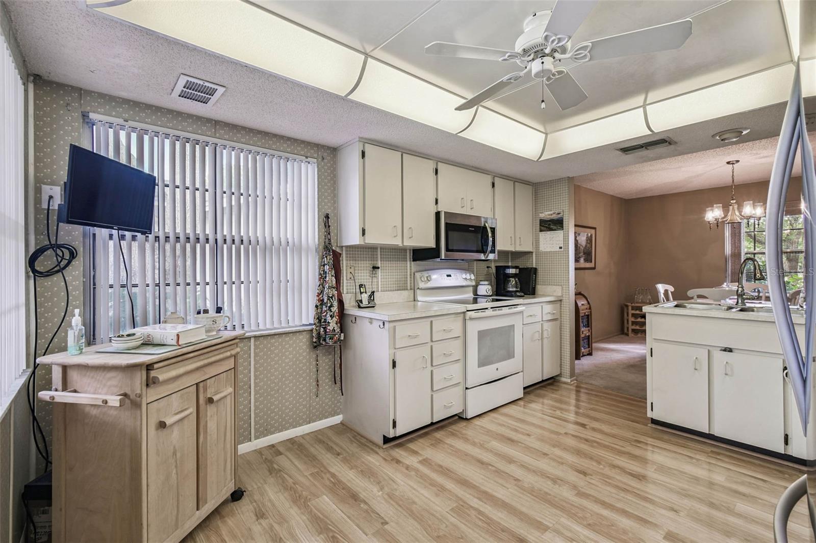 Image 12 of 55 For 7710 Fairlawn Drive