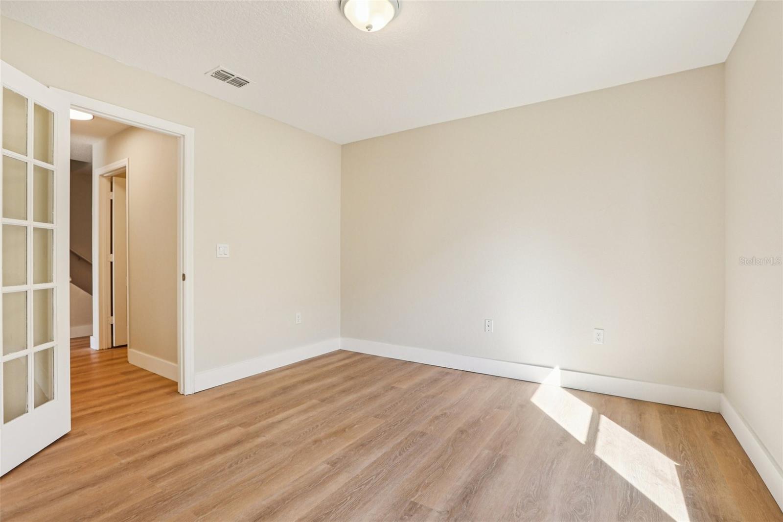 Image 14 of 50 For 807 Brenton Leaf Drive