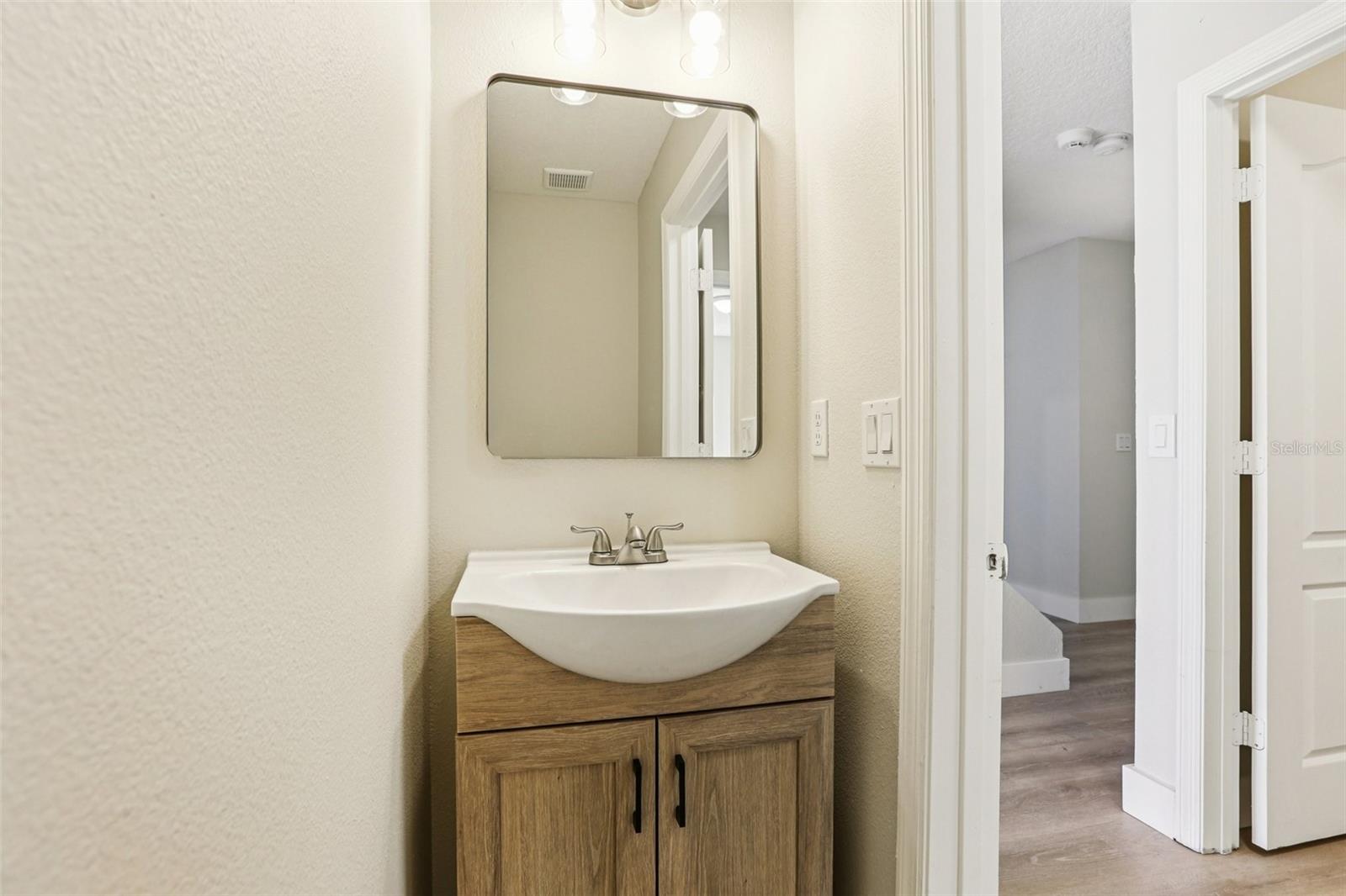 Image 18 of 50 For 807 Brenton Leaf Drive