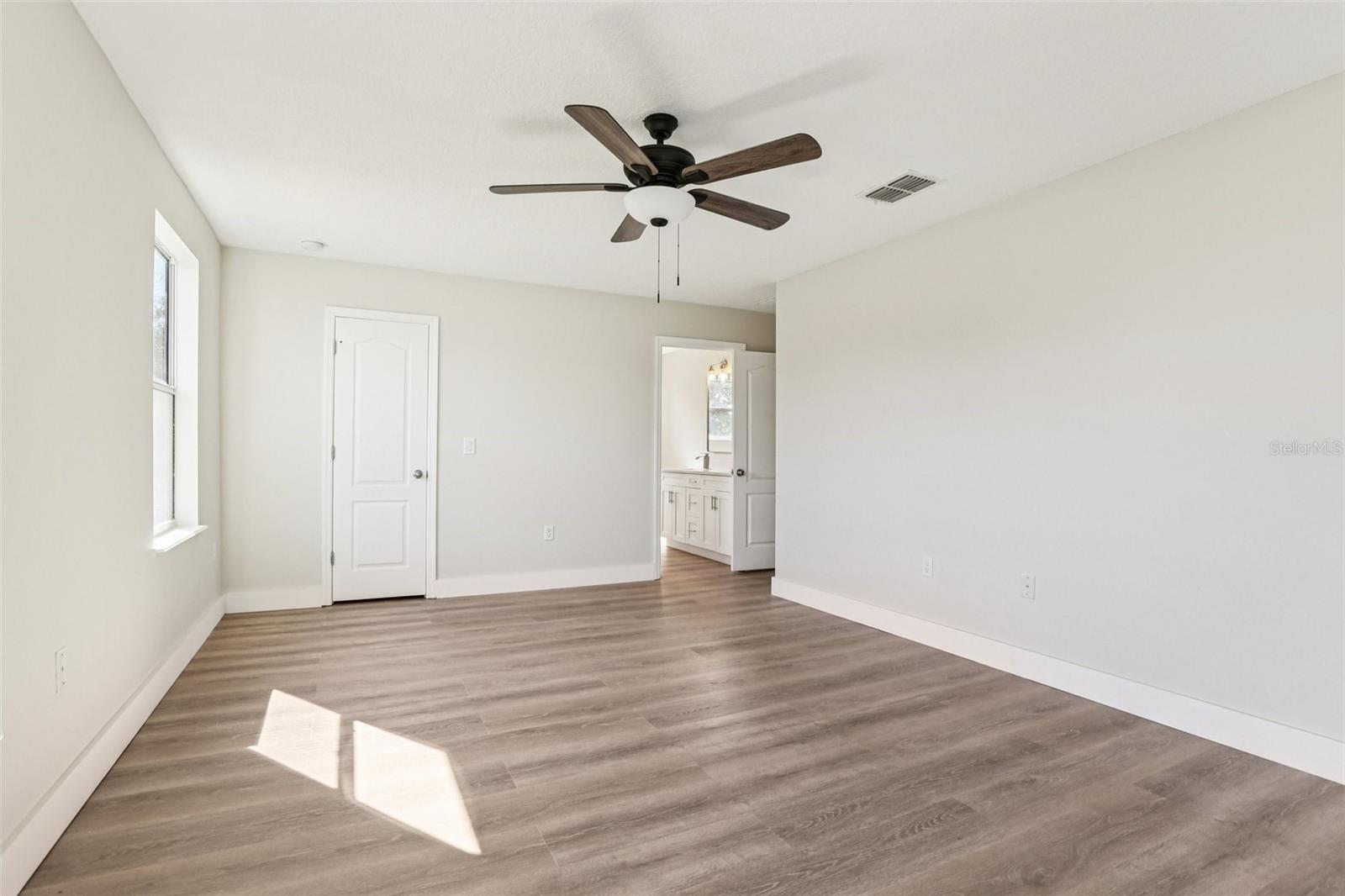 Image 34 of 50 For 807 Brenton Leaf Drive