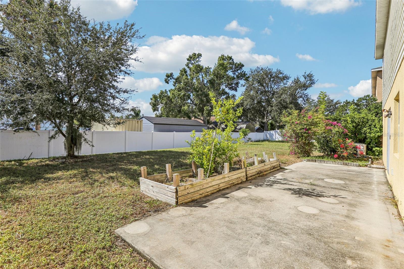 Image 41 of 50 For 807 Brenton Leaf Drive