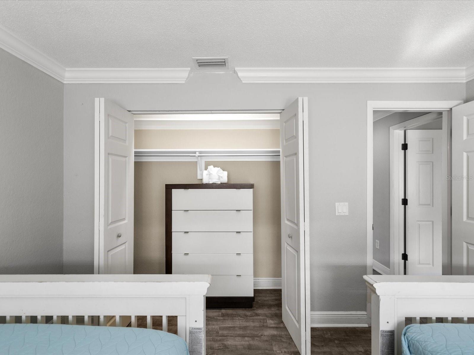 Image 10 of 63 For 185 Brightwater Drive 5