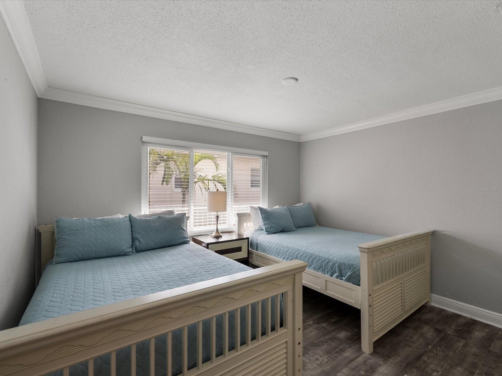 Image 11 of 63 For 185 Brightwater Drive 5