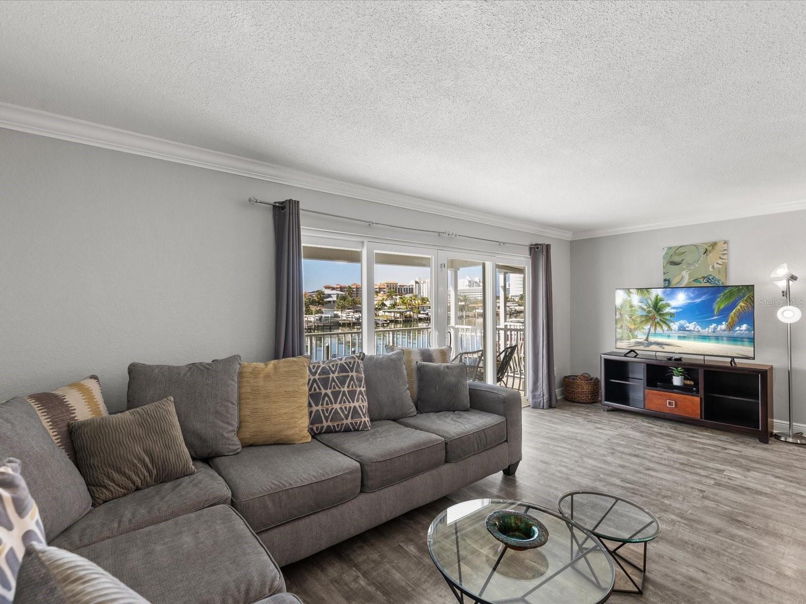 Image 14 of 63 For 185 Brightwater Drive 5