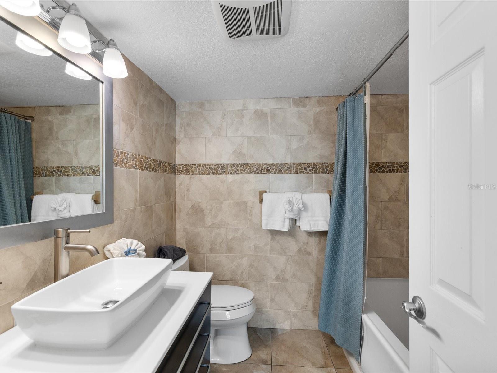 Image 16 of 63 For 185 Brightwater Drive 5