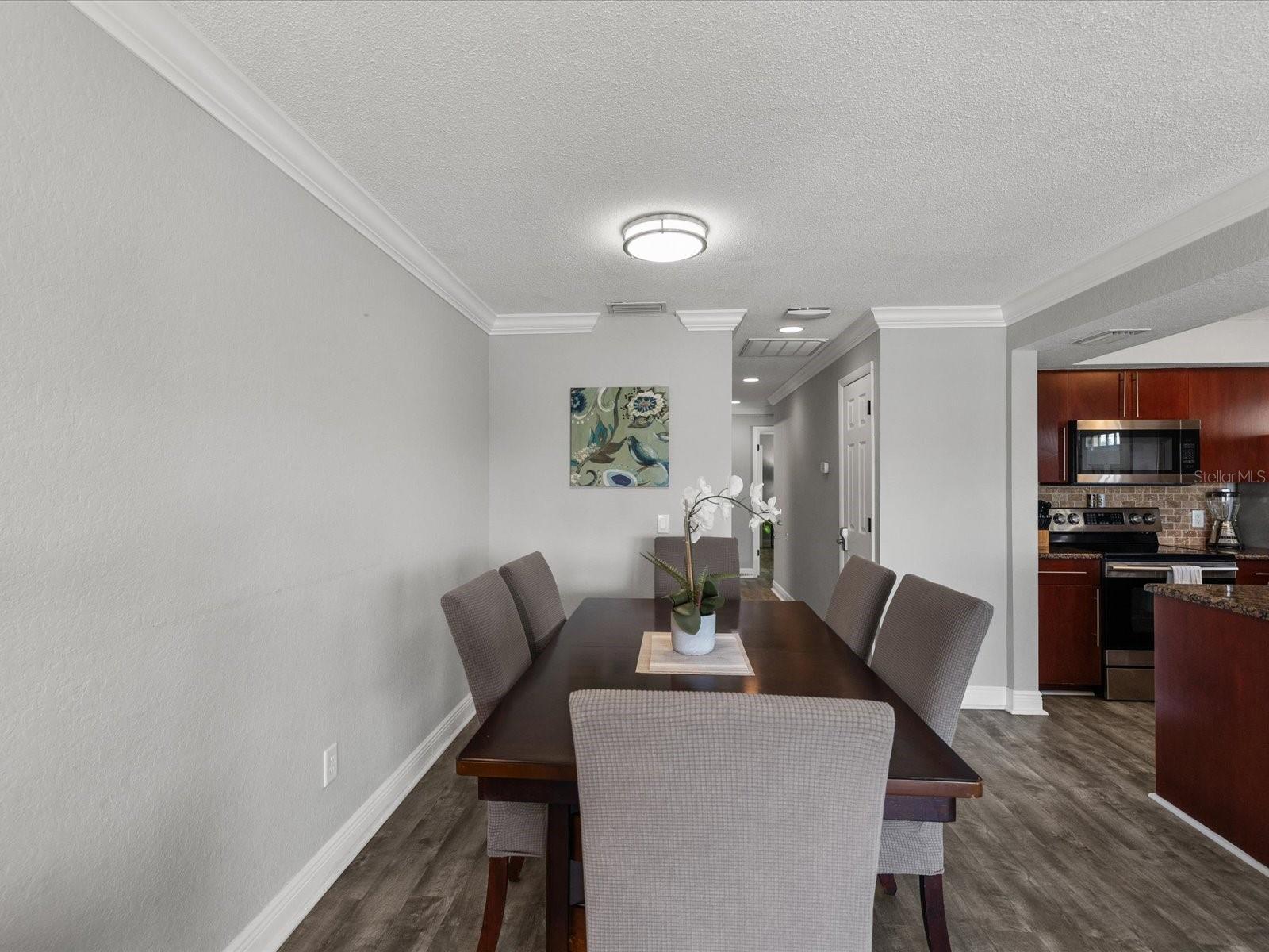 Image 17 of 63 For 185 Brightwater Drive 5