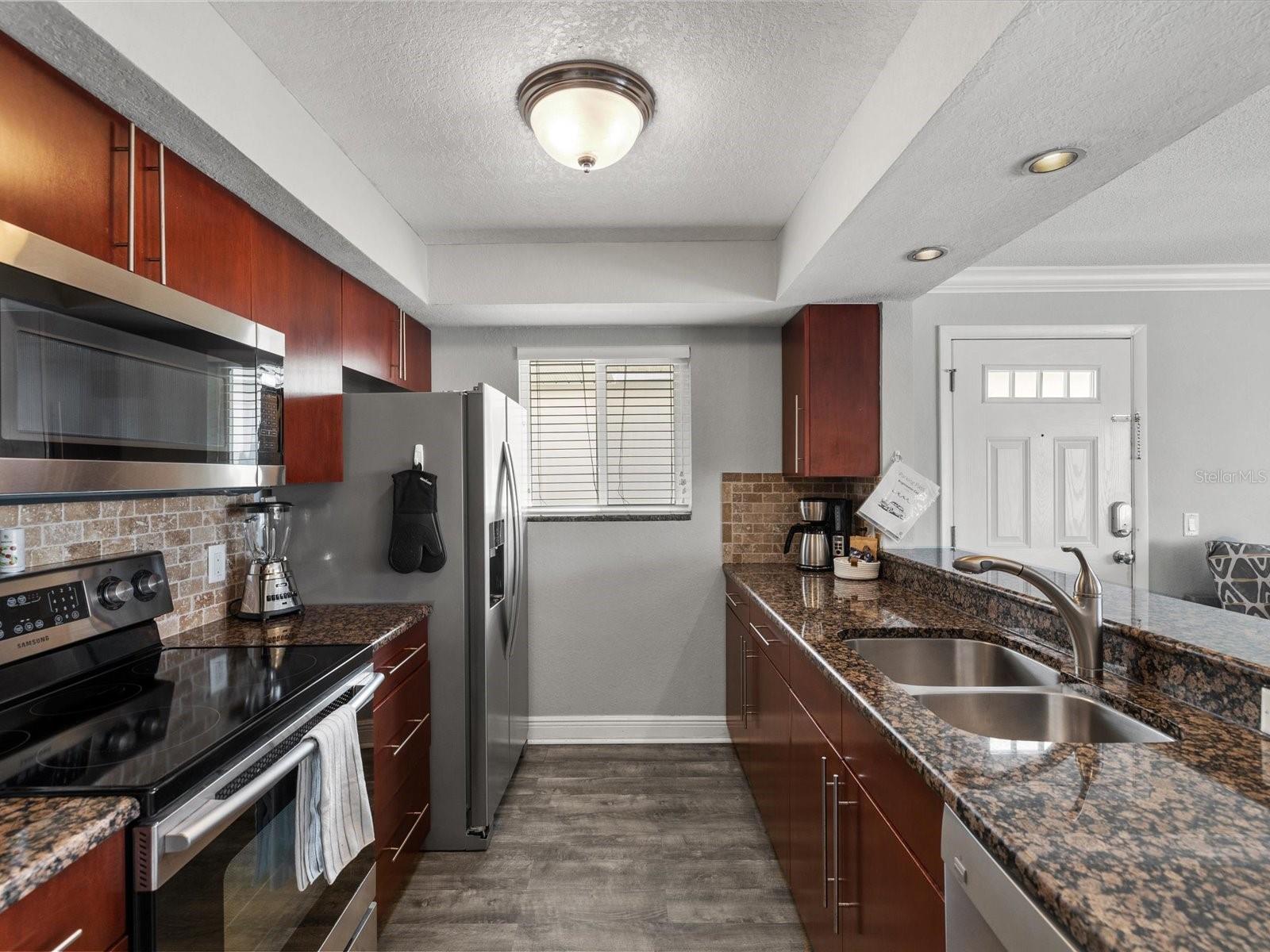 Image 18 of 63 For 185 Brightwater Drive 5