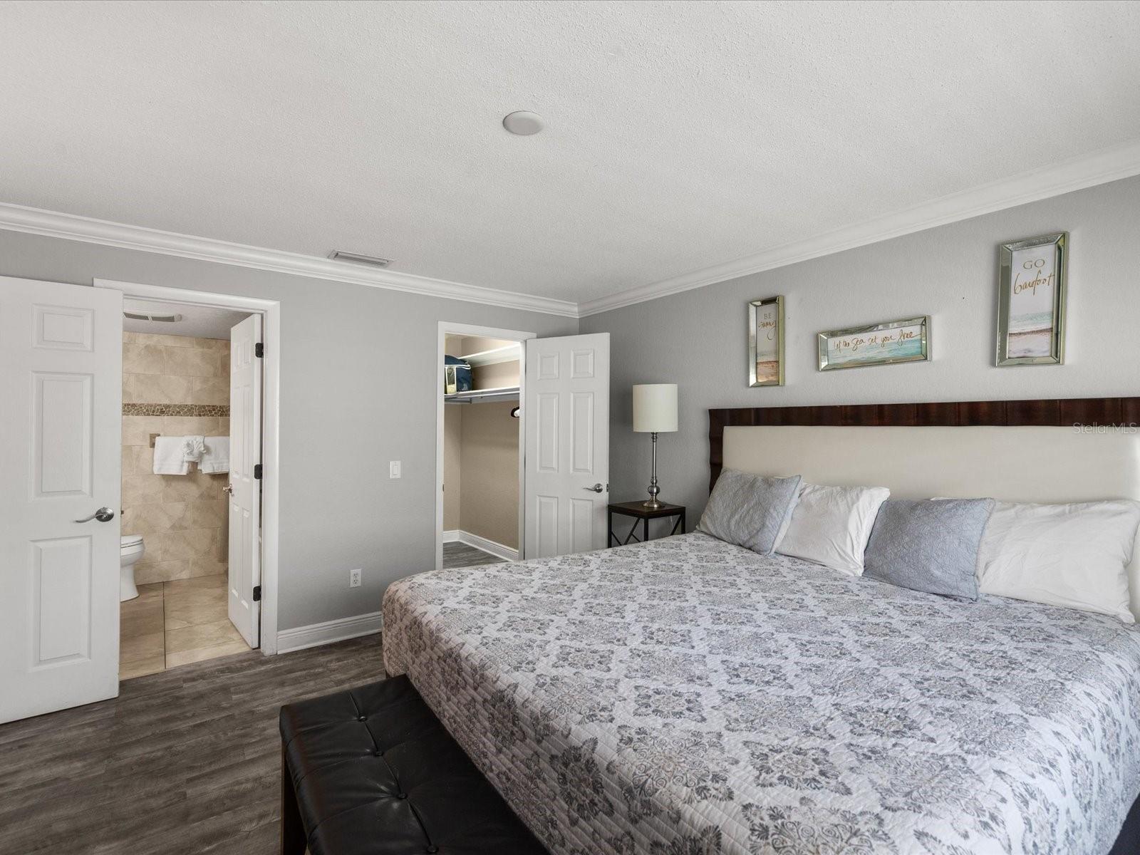 Image 23 of 63 For 185 Brightwater Drive 5