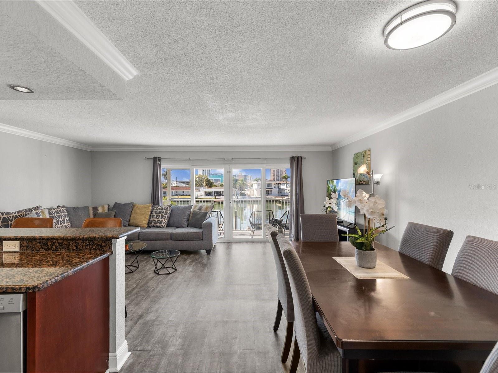 Image 5 of 63 For 185 Brightwater Drive 5