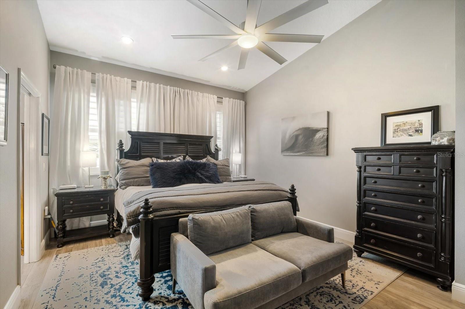 Image 15 of 41 For 124 13th Avenue