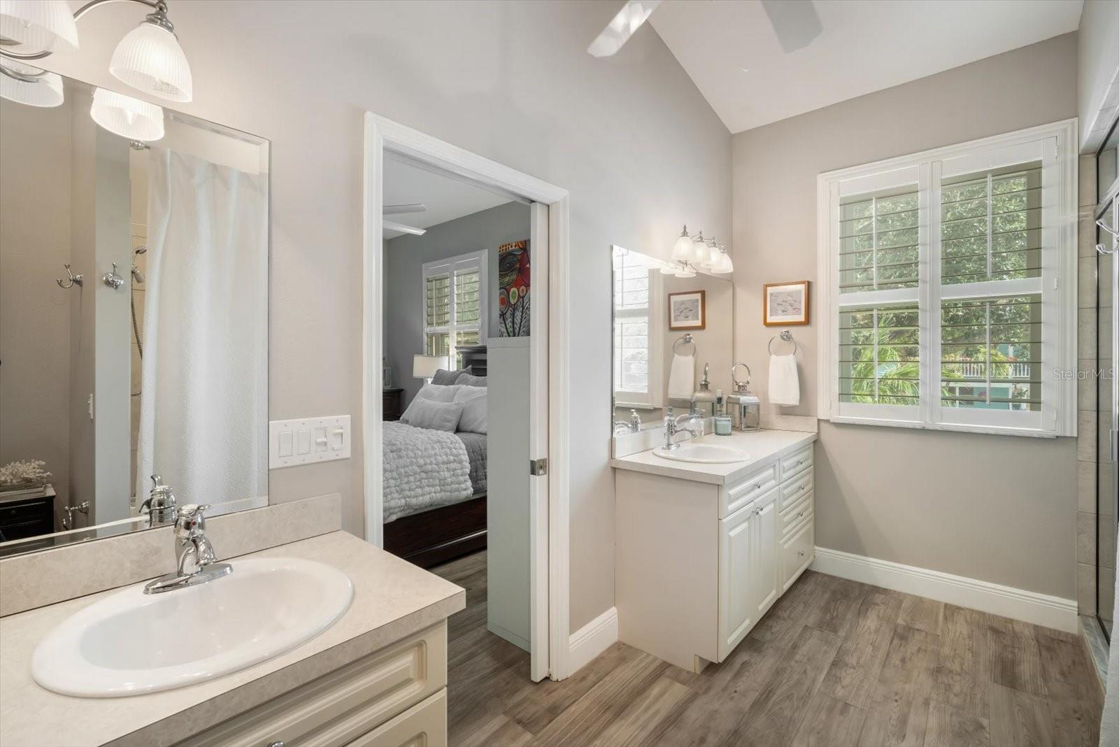 Image 21 of 41 For 124 13th Avenue