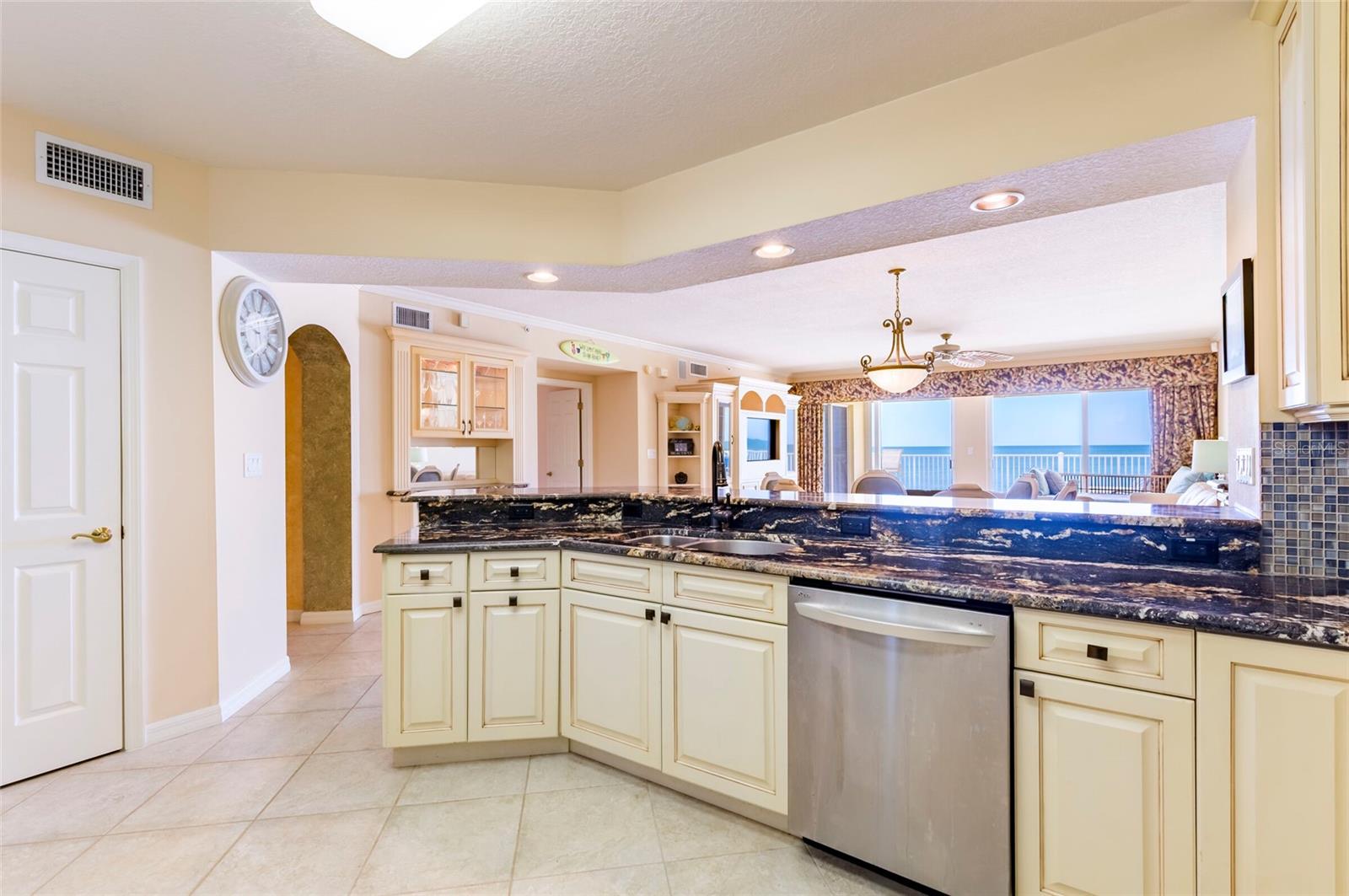 Image 13 of 59 For 16750 Gulf Boulevard 214