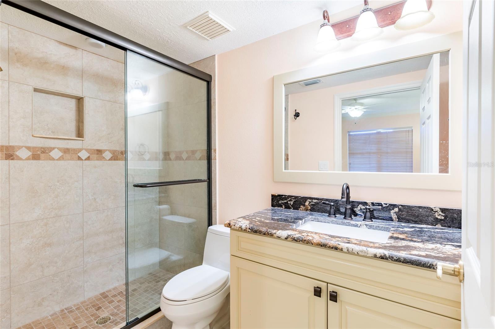 Image 34 of 59 For 16750 Gulf Boulevard 214