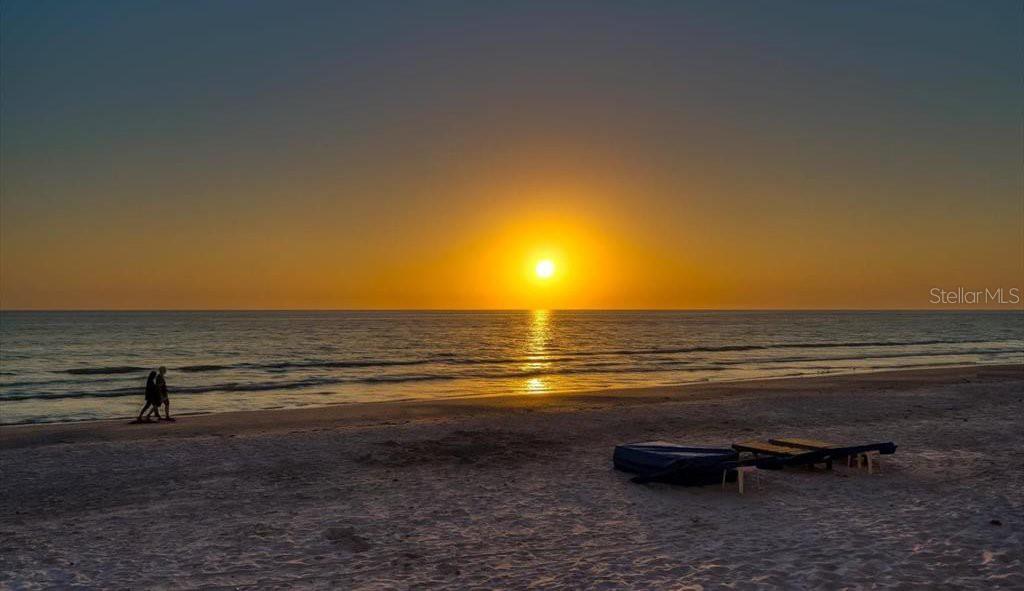 Image 49 of 59 For 16750 Gulf Boulevard 214