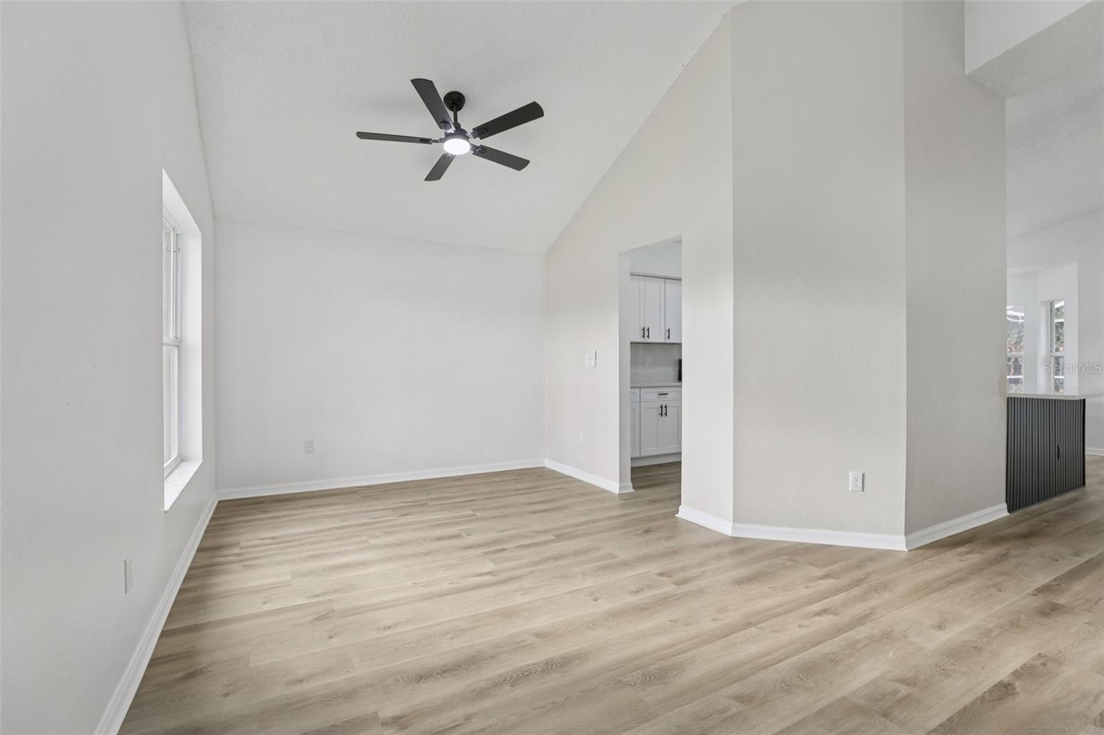 Image 14 of 49 For 3032 Bloomsbury Drive