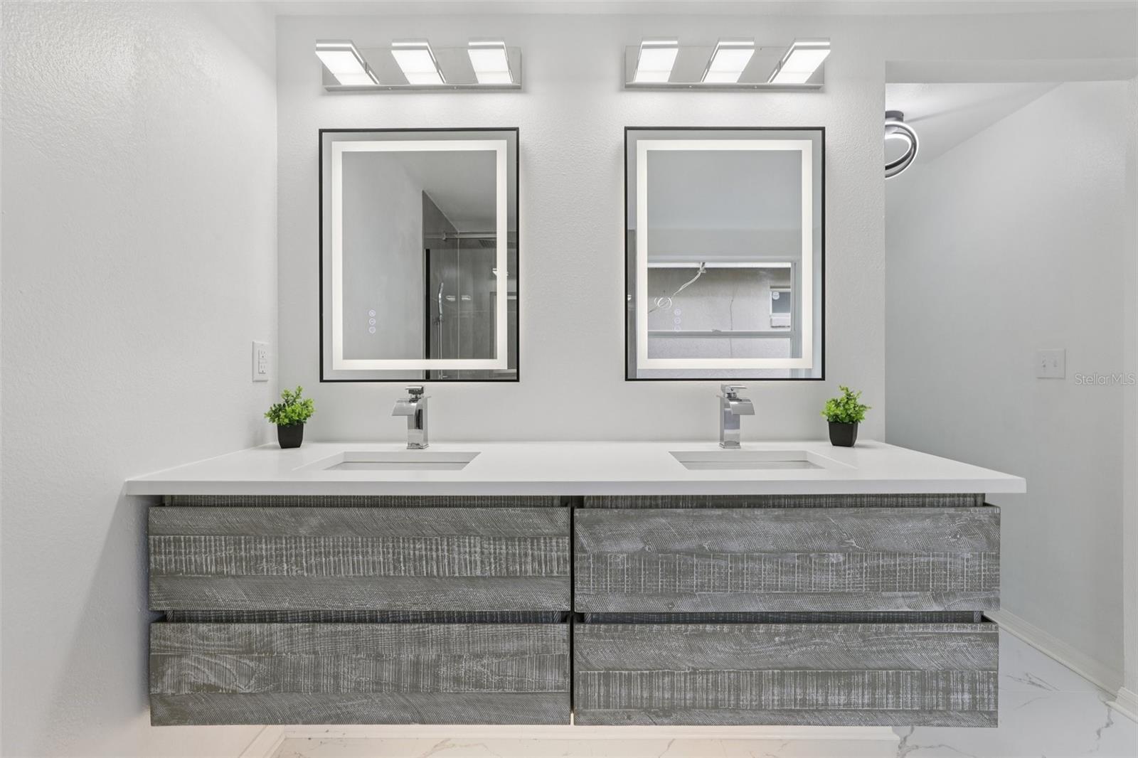 Image 21 of 49 For 3032 Bloomsbury Drive