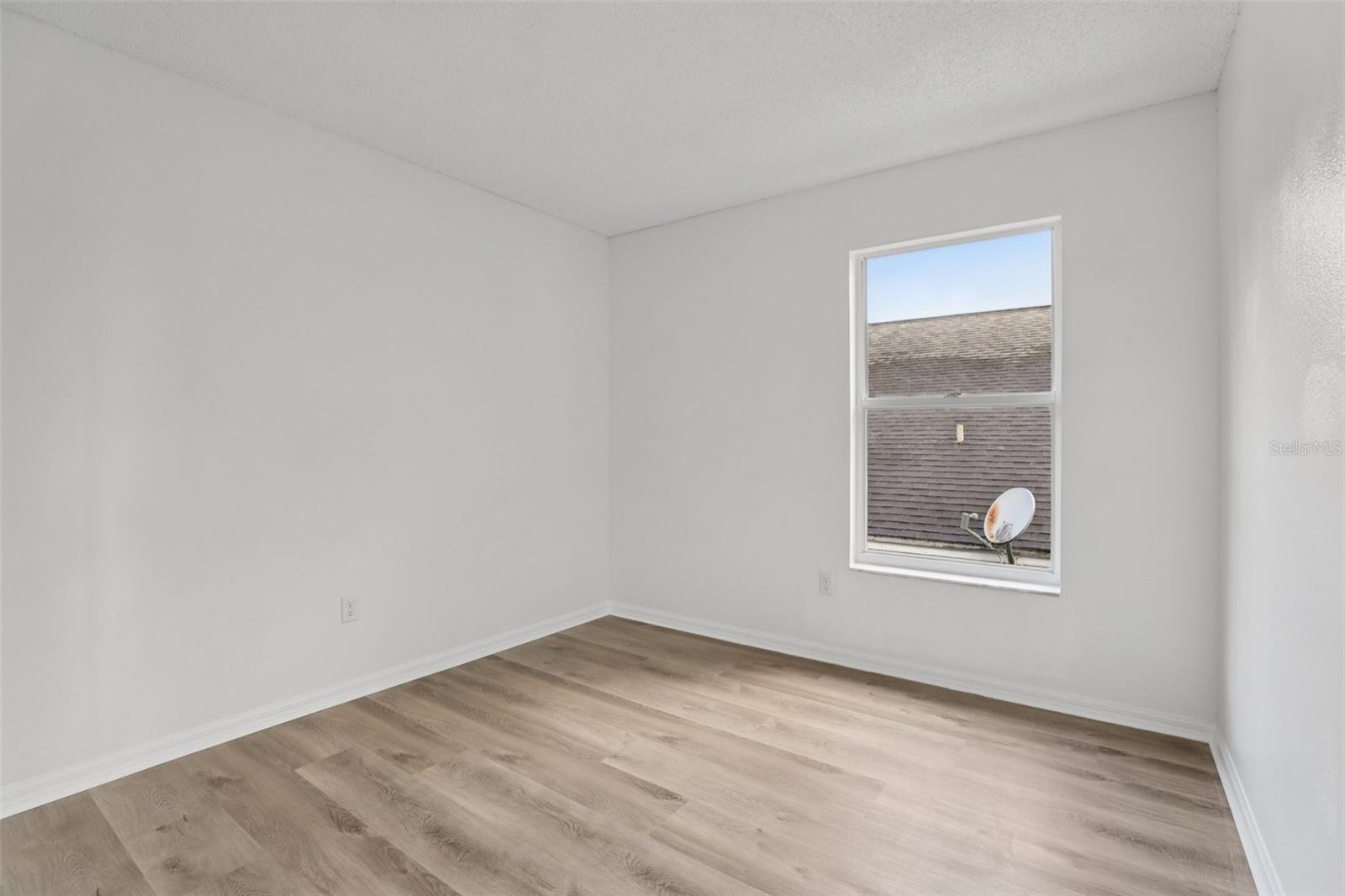 Image 36 of 49 For 3032 Bloomsbury Drive