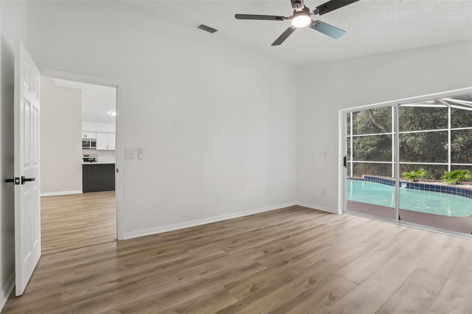 Image 4 of 49 For 3032 Bloomsbury Drive