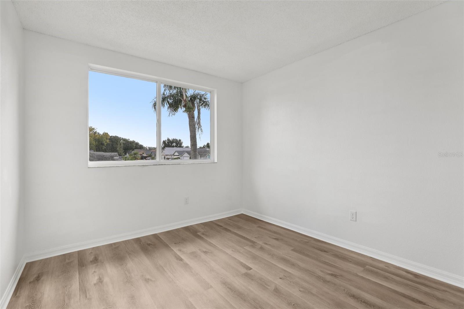 Image 43 of 49 For 3032 Bloomsbury Drive